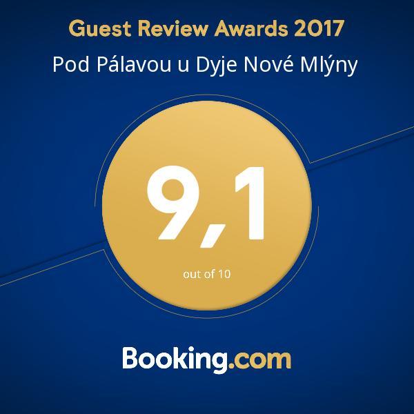 U Novomlynske Nadrze Hotel Nove Mlyny Ngoại thất bức ảnh